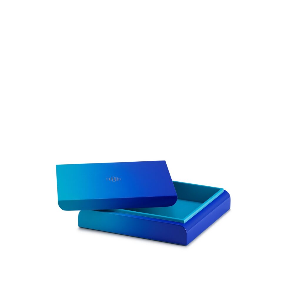 Moonbow square box size M — 2